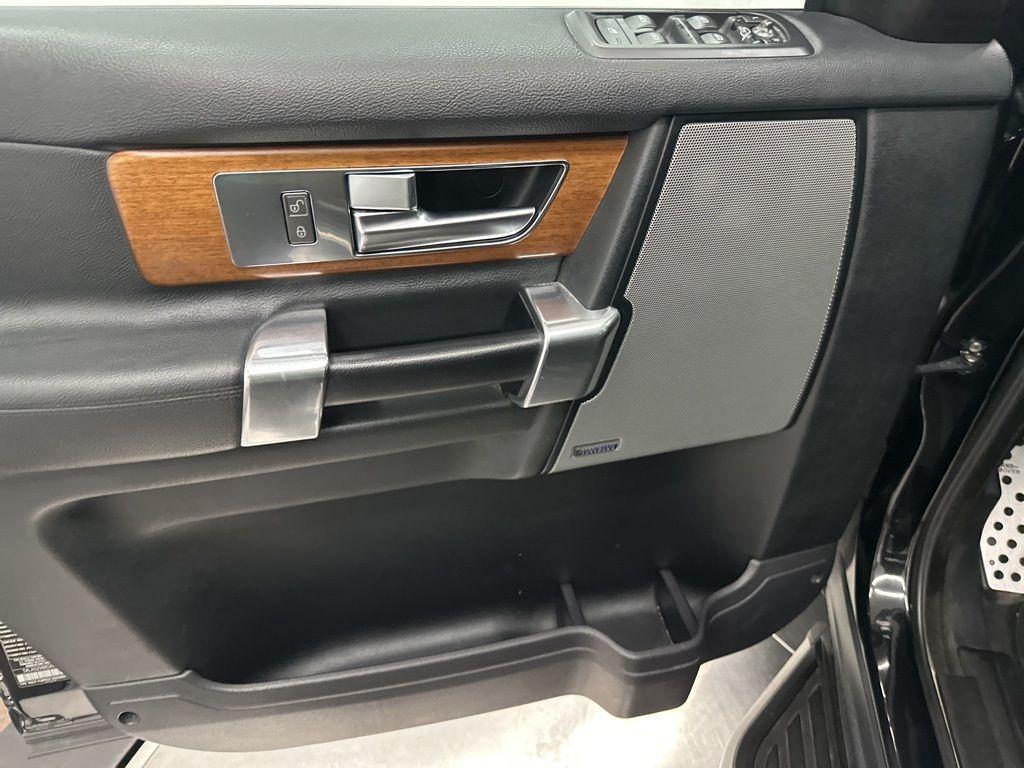 used 2016 Land Rover LR4 car, priced at $14,900