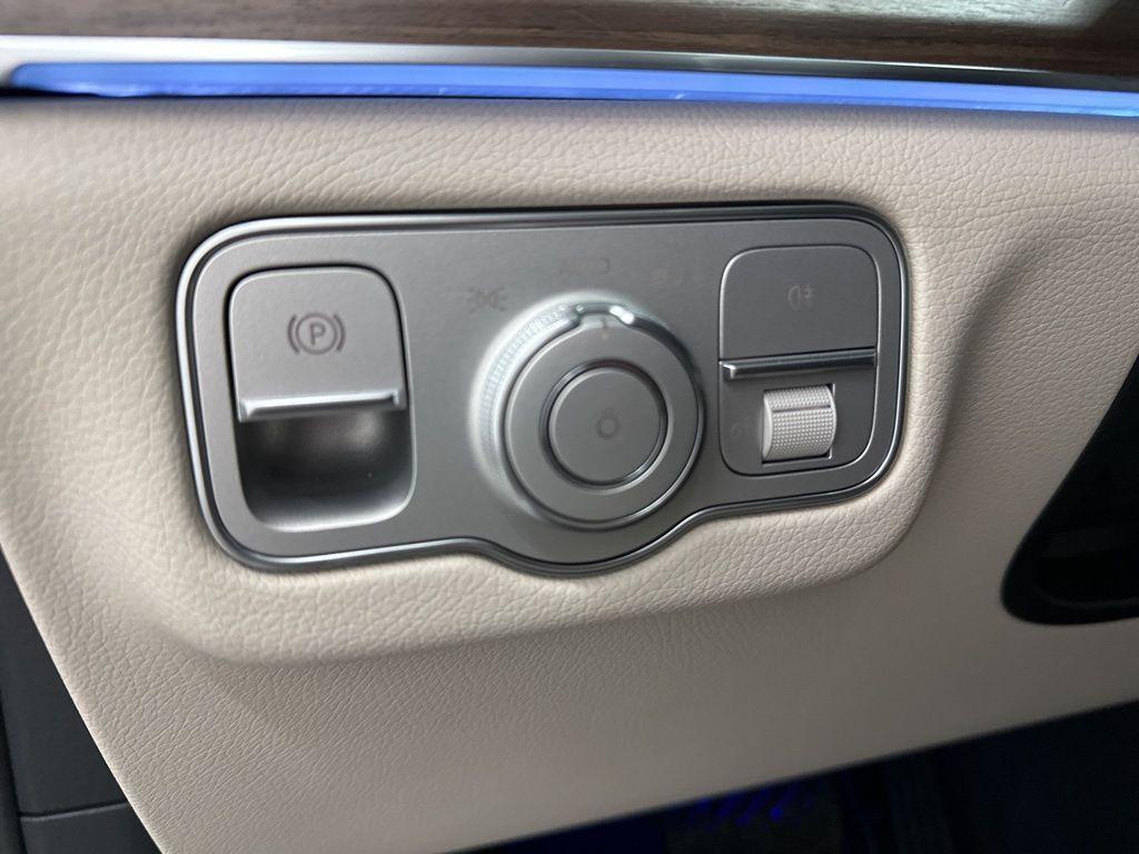 new 2026 Mercedes-Benz GLE 350 car, priced at $75,680