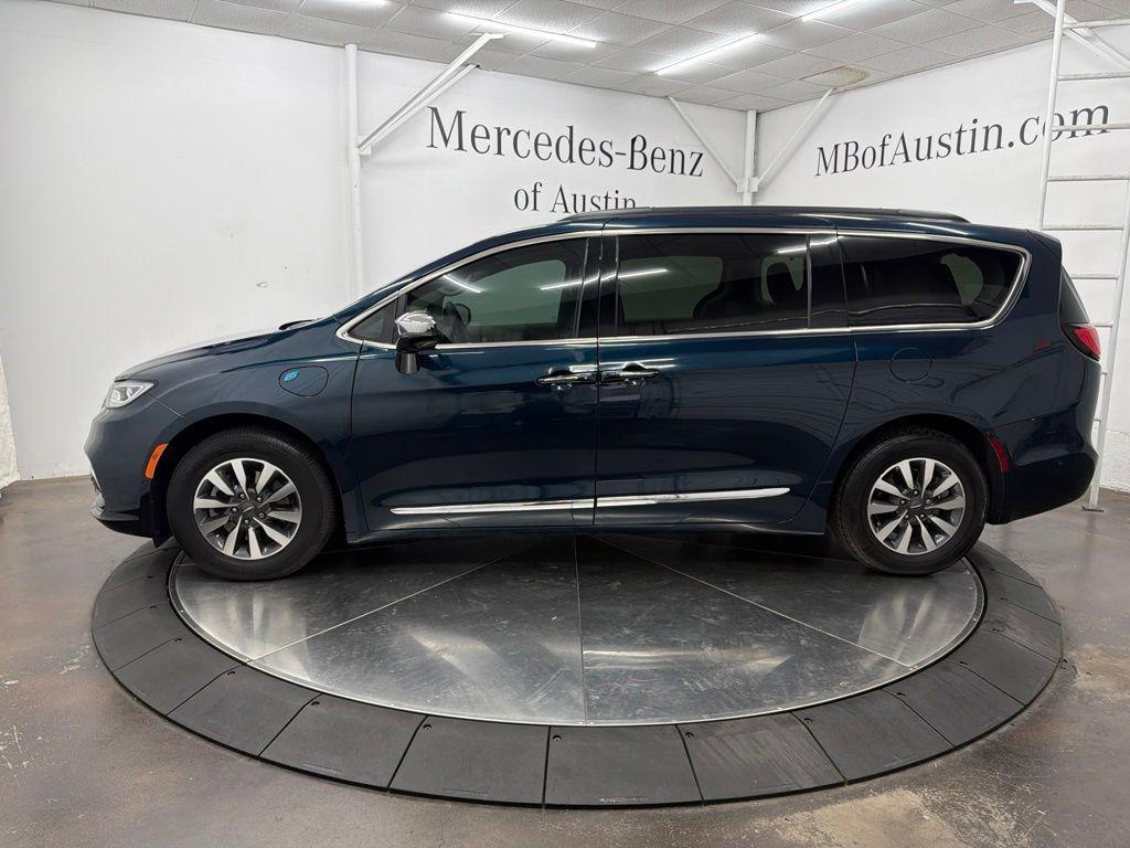 used 2023 Chrysler Pacifica Hybrid car, priced at $28,125