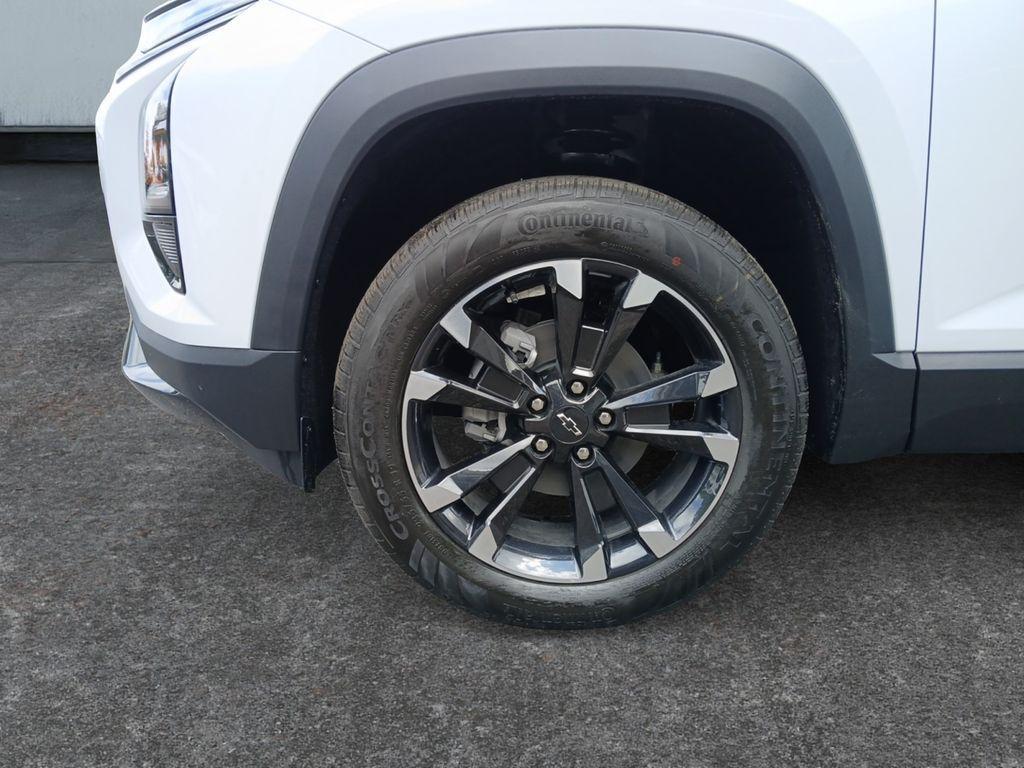 new 2026 Chevrolet Equinox car, priced at $36,915