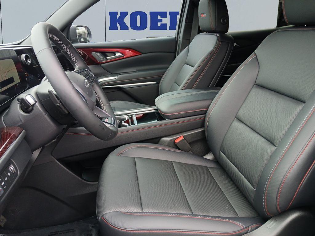 new 2026 Chevrolet Traverse car, priced at $52,615