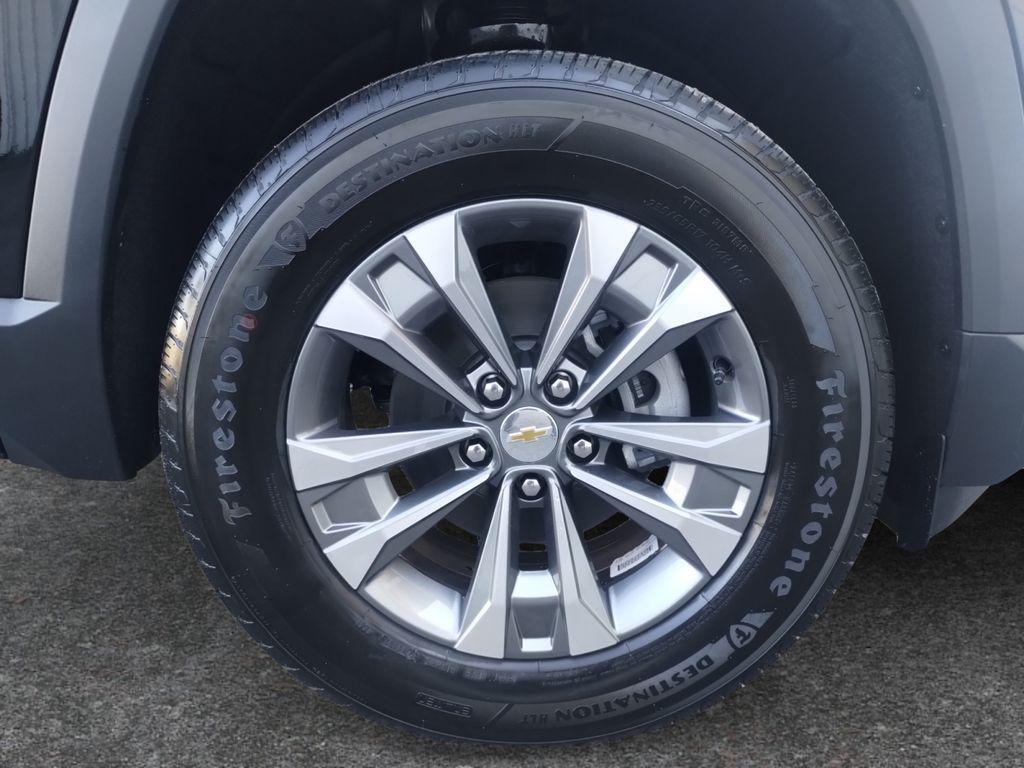 new 2026 Chevrolet Equinox car, priced at $30,795