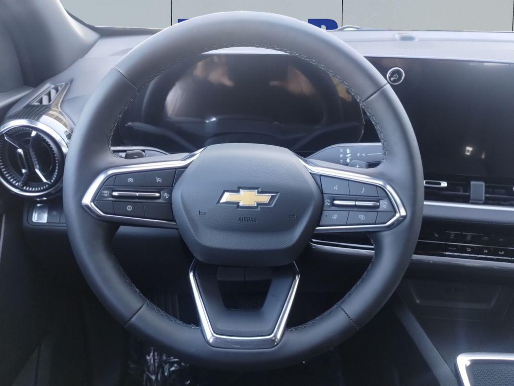 new 2026 Chevrolet Equinox car, priced at $30,795