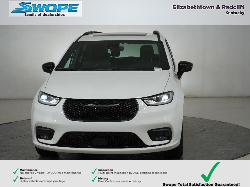 new 2026 Chrysler Pacifica car, priced at $55,379