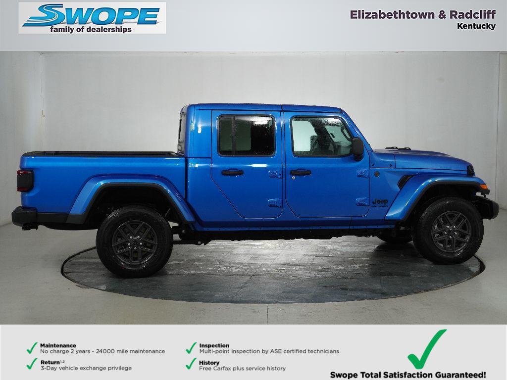 new 2026 Jeep Gladiator car, priced at $54,473