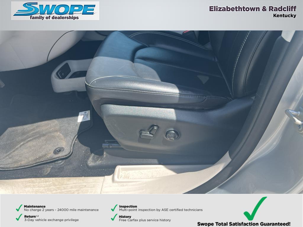 used 2024 Chrysler Pacifica car, priced at $31,240
