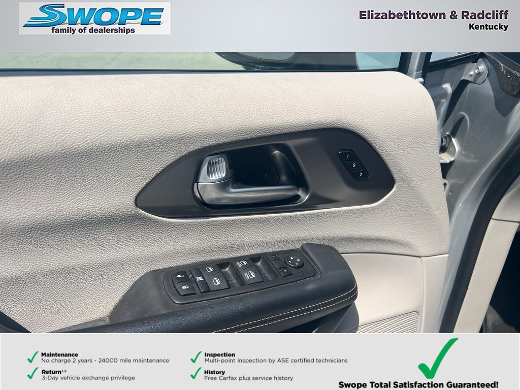 used 2024 Chrysler Pacifica car, priced at $31,240