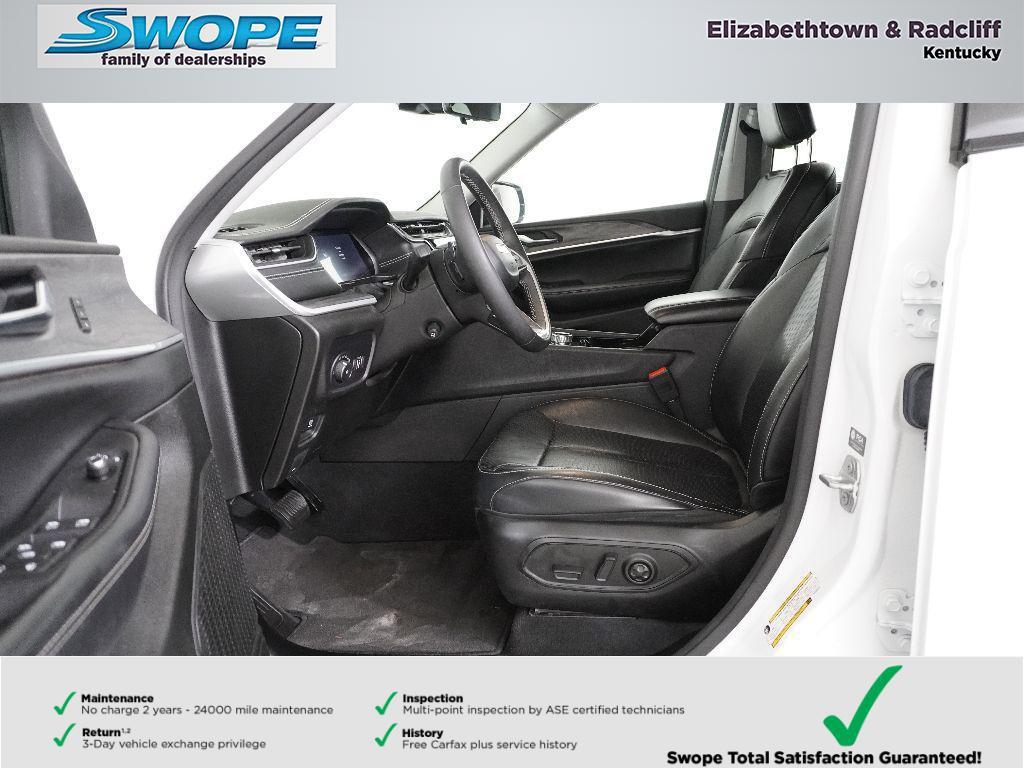 used 2023 Jeep Grand Cherokee car, priced at $31,690