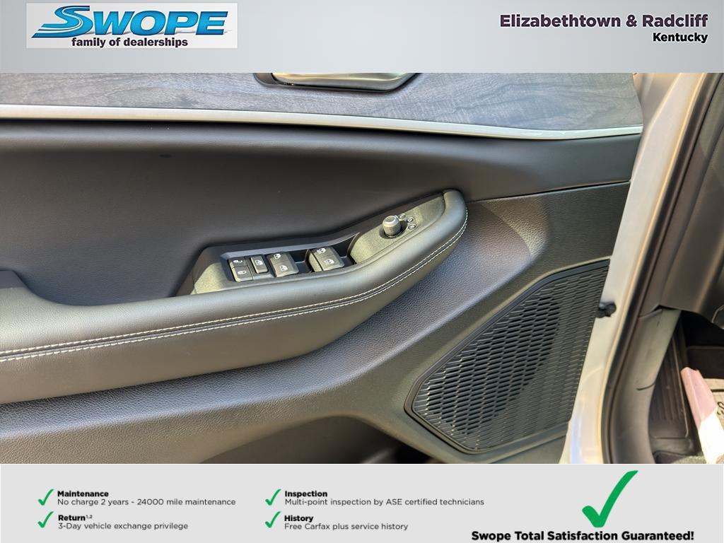 new 2026 Jeep Grand Cherokee car, priced at $45,380