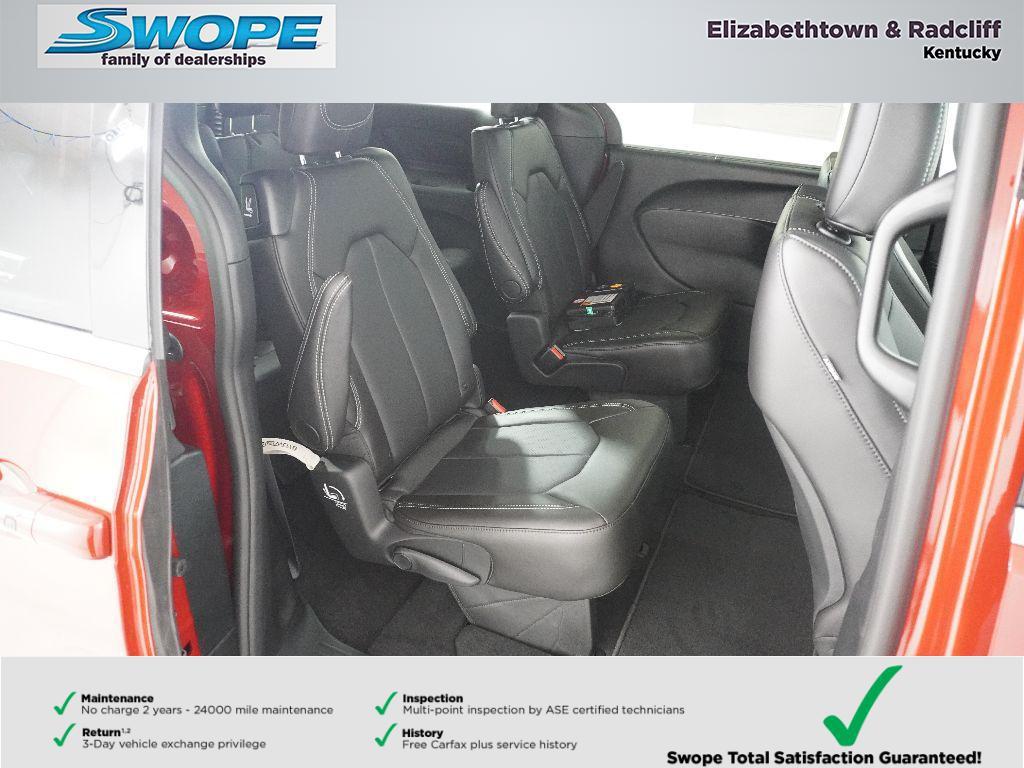 new 2026 Chrysler Pacifica car, priced at $45,647