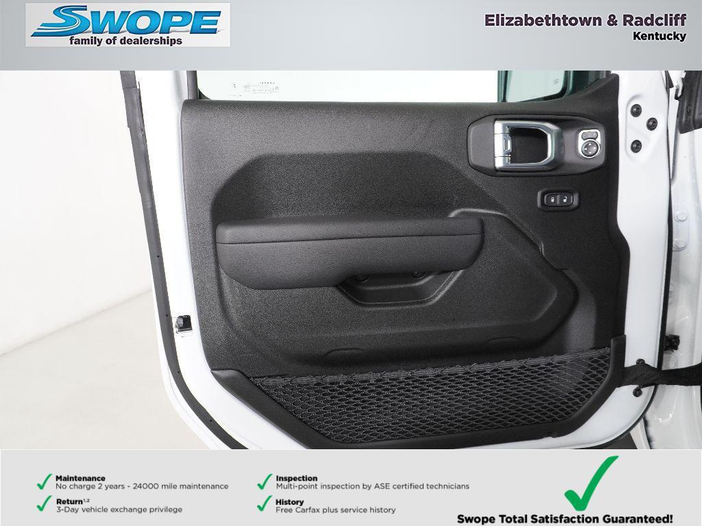 new 2026 Jeep Gladiator car, priced at $54,738