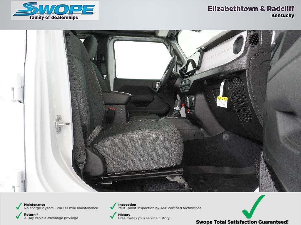 new 2026 Jeep Gladiator car, priced at $54,738