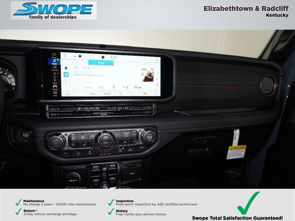 new 2026 Jeep Gladiator car, priced at $61,642