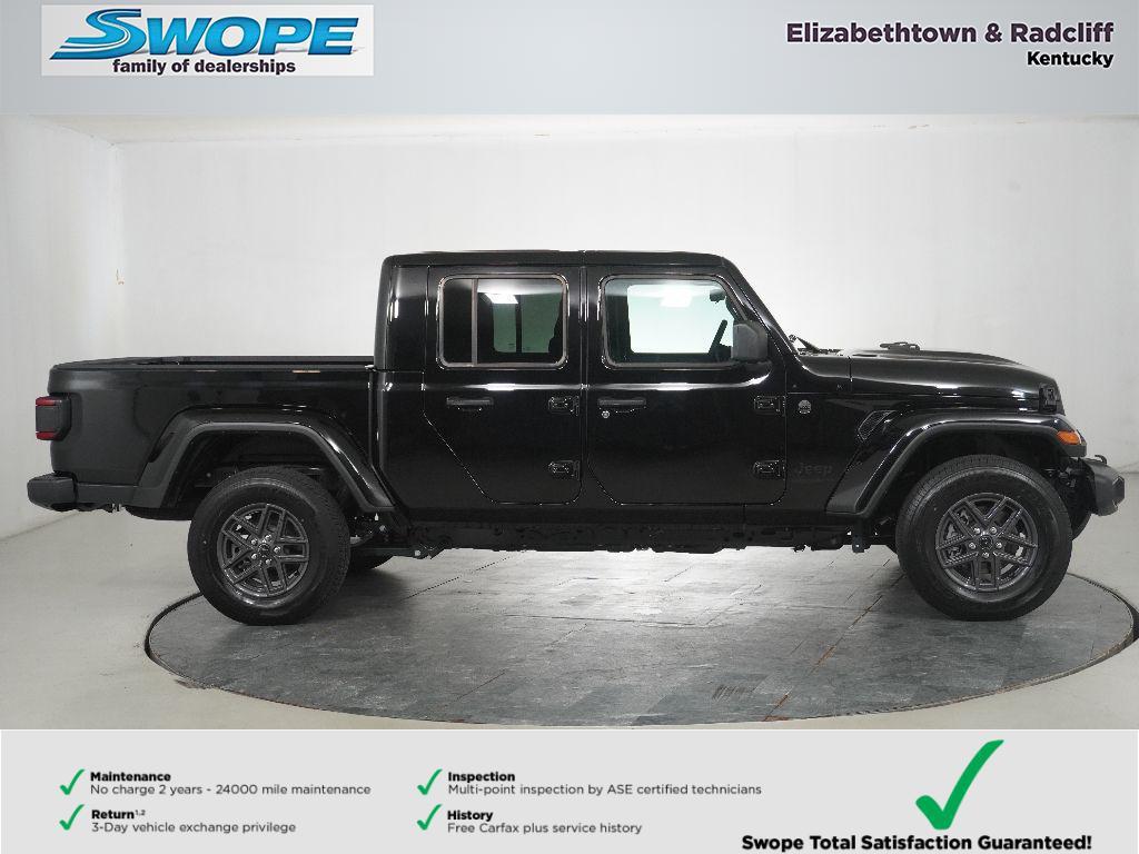 new 2025 Jeep Gladiator car, priced at $46,710