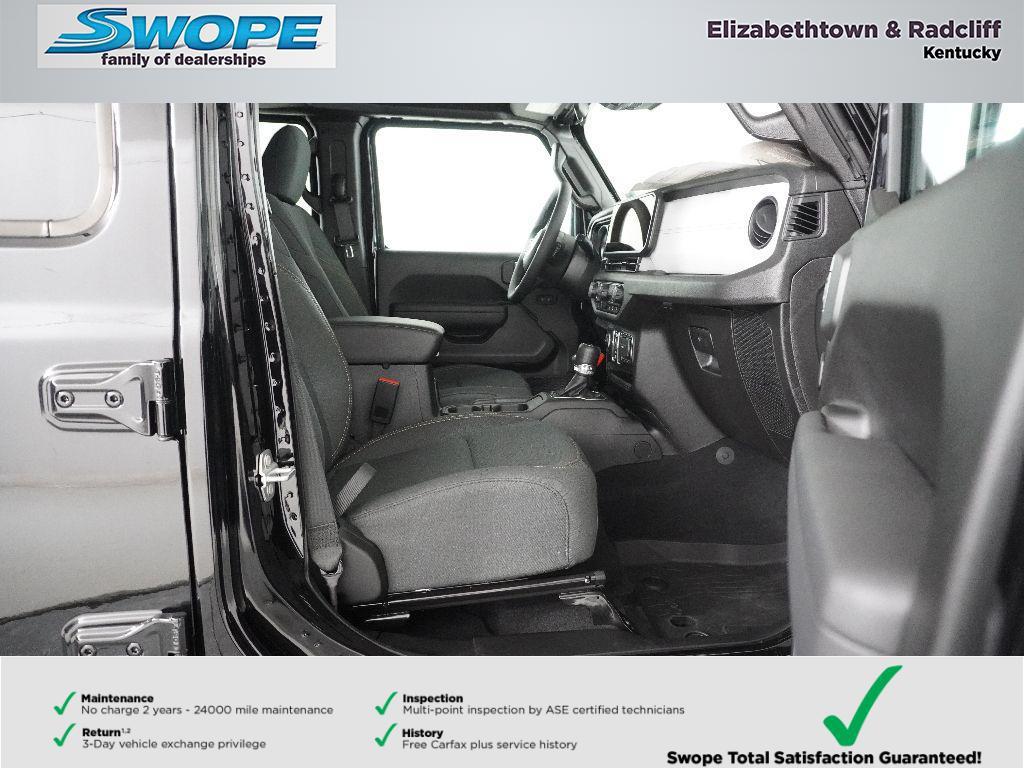 new 2025 Jeep Gladiator car, priced at $46,710