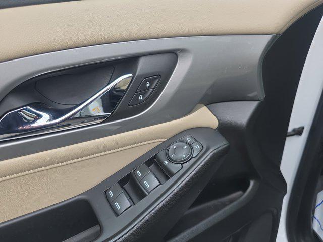 used 2023 Chevrolet Traverse car, priced at $27,000