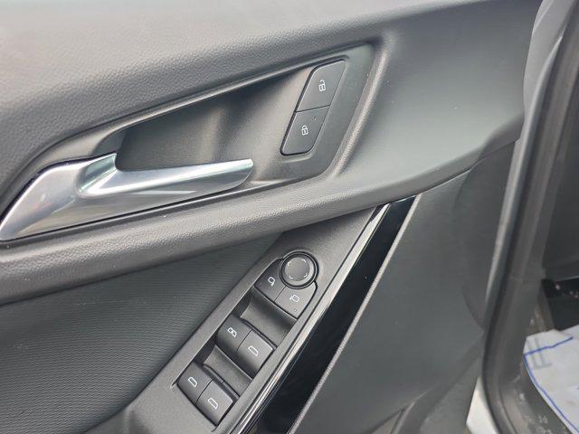 used 2025 Chevrolet Equinox car, priced at $26,300