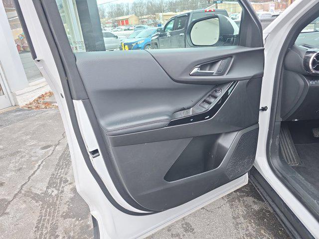 used 2025 Chevrolet Equinox car, priced at $26,000