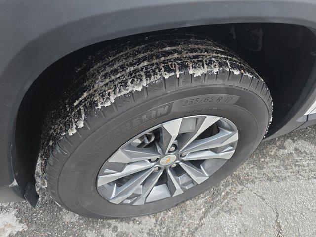 used 2025 Chevrolet Equinox car, priced at $26,000