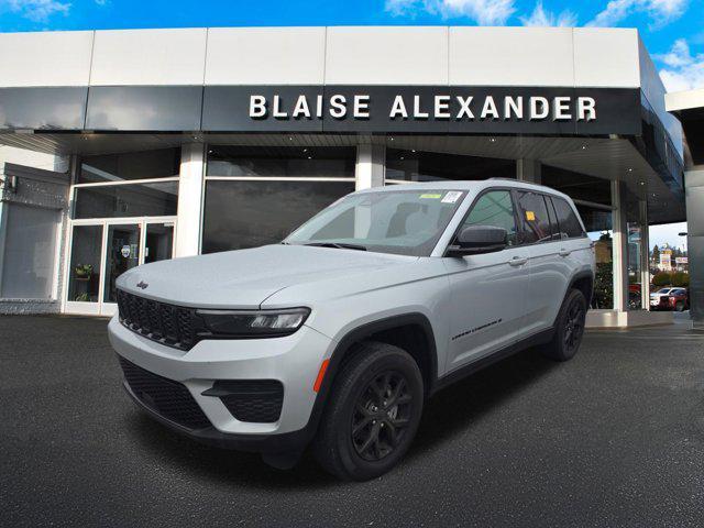 used 2024 Jeep Grand Cherokee car, priced at $34,000