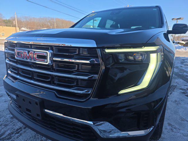 used 2025 GMC Acadia car, priced at $40,638