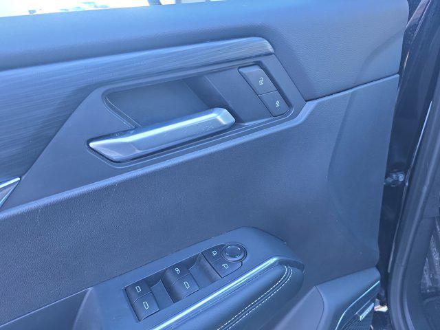 used 2025 GMC Acadia car, priced at $40,638