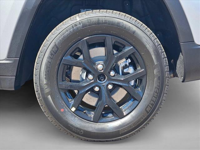 new 2026 Jeep Grand Cherokee L car, priced at $44,093