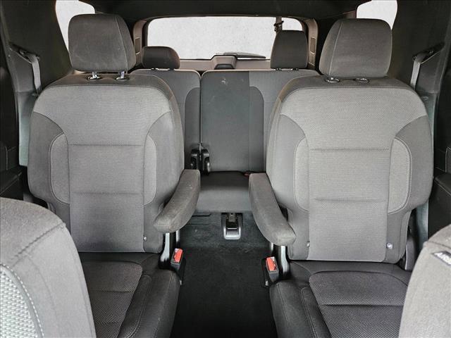 used 2023 Chevrolet Traverse car, priced at $21,995