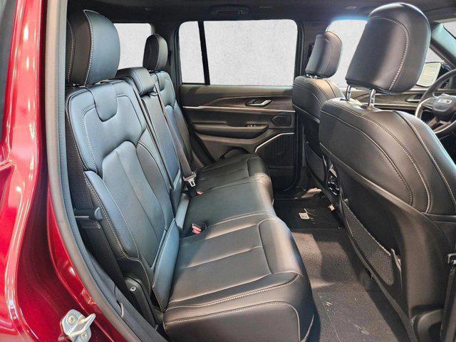 new 2026 Jeep Grand Cherokee car, priced at $45,933
