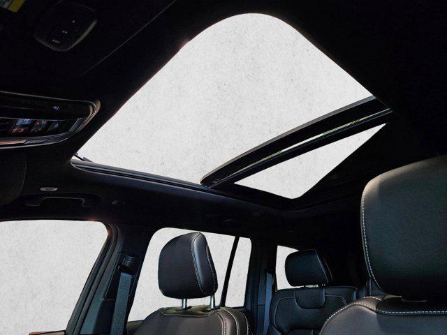 new 2026 Jeep Grand Cherokee car, priced at $45,933