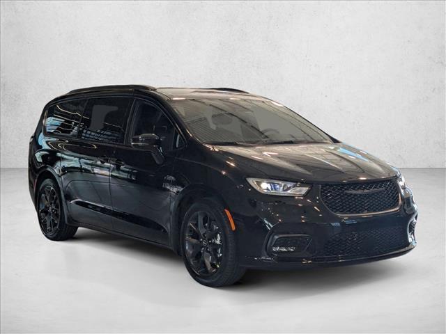 new 2026 Chrysler Pacifica car, priced at $39,693