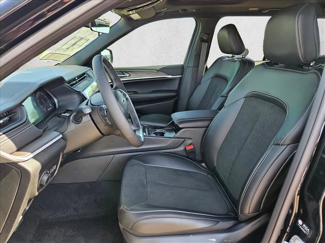 new 2026 Jeep Grand Cherokee car, priced at $42,186