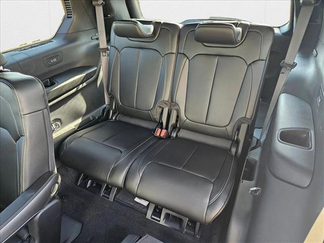 new 2025 Jeep Grand Cherokee L car, priced at $40,682