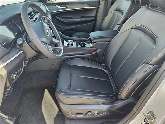 new 2025 Jeep Grand Cherokee L car, priced at $40,682