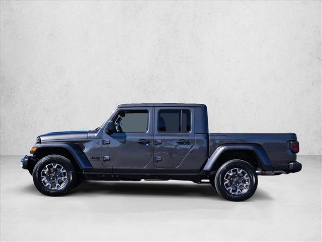new 2026 Jeep Gladiator car, priced at $45,357