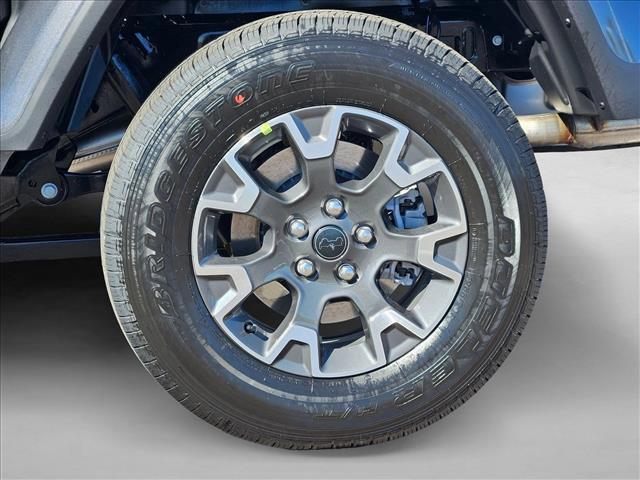 new 2026 Jeep Gladiator car, priced at $45,357
