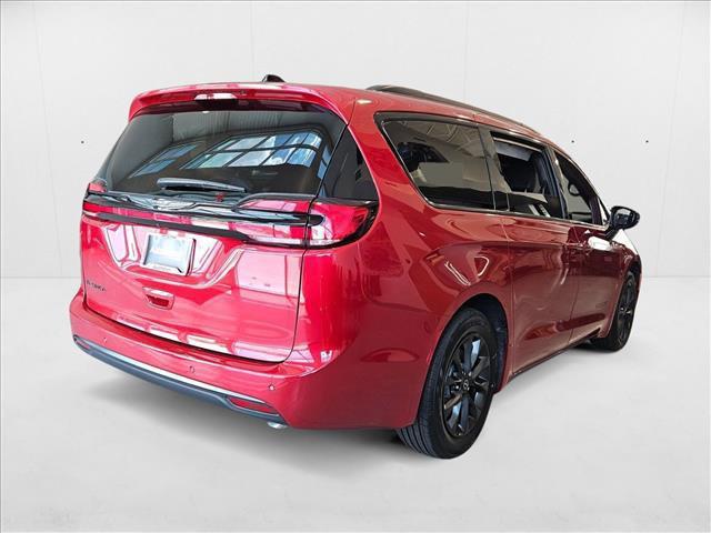 new 2025 Chrysler Pacifica car, priced at $41,471