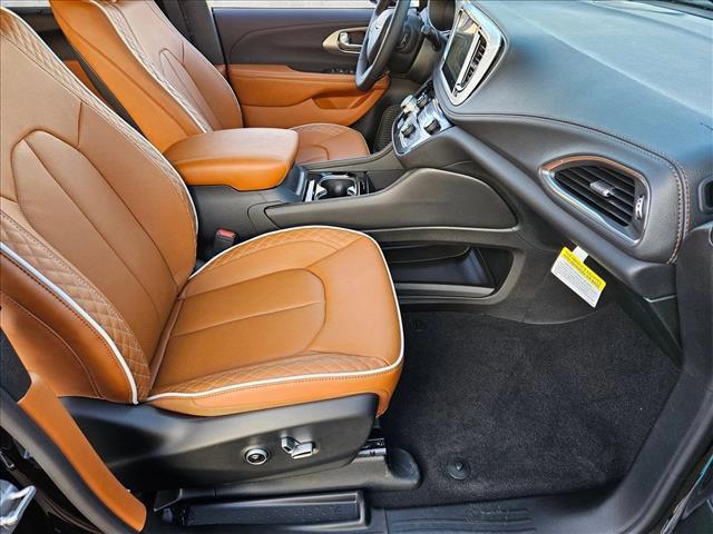 new 2026 Chrysler Pacifica car, priced at $51,804