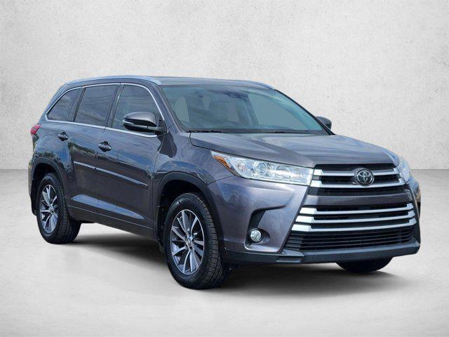 used 2017 Toyota Highlander car, priced at $21,344