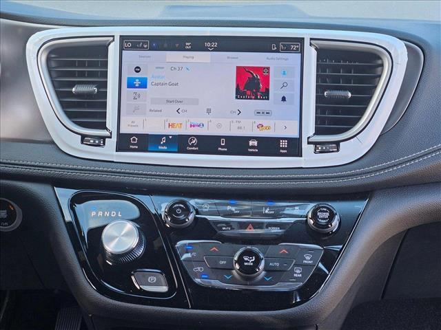 new 2025 Chrysler Pacifica car, priced at $39,292