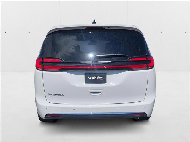 new 2025 Chrysler Pacifica car, priced at $39,292