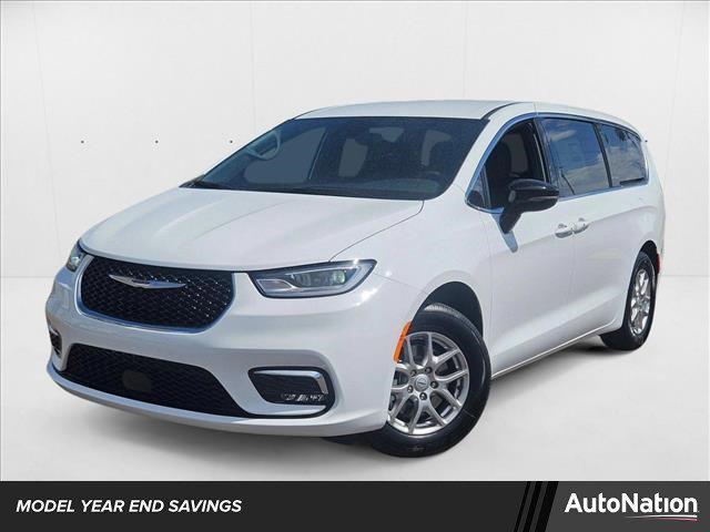 new 2025 Chrysler Pacifica car, priced at $39,292