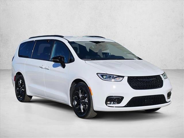 new 2026 Chrysler Pacifica car, priced at $40,193