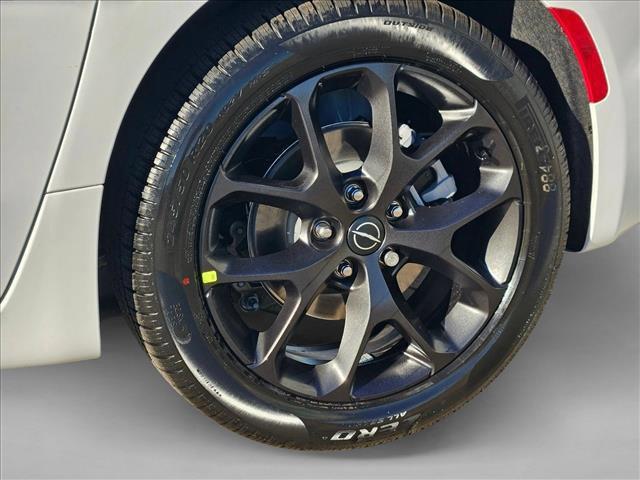 new 2026 Chrysler Pacifica car, priced at $40,193