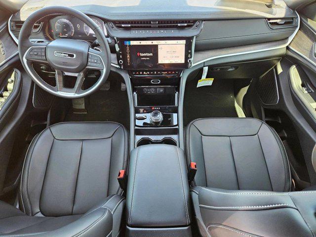 new 2026 Jeep Grand Cherokee car, priced at $45,933