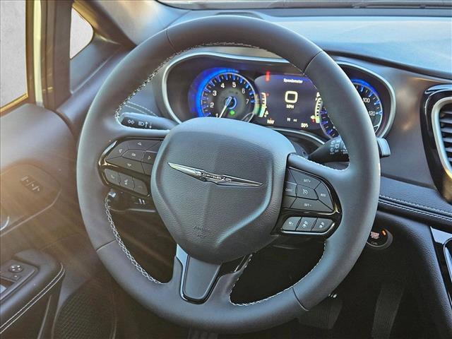 new 2026 Chrysler Pacifica car, priced at $40,193