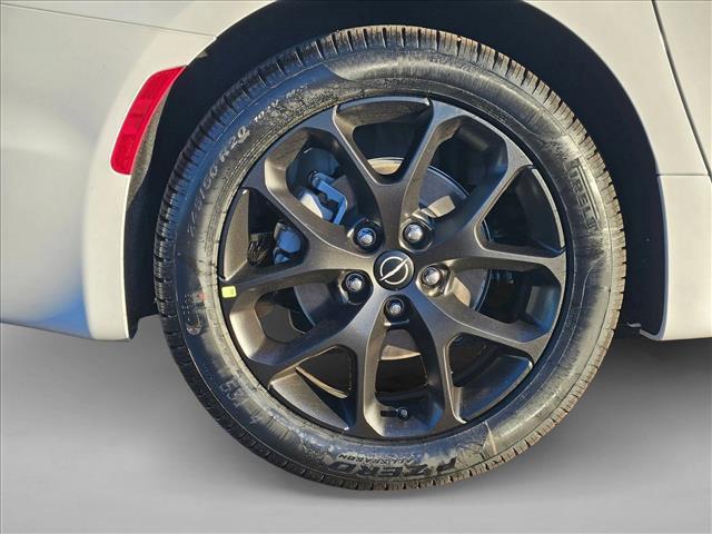 new 2026 Chrysler Pacifica car, priced at $40,193