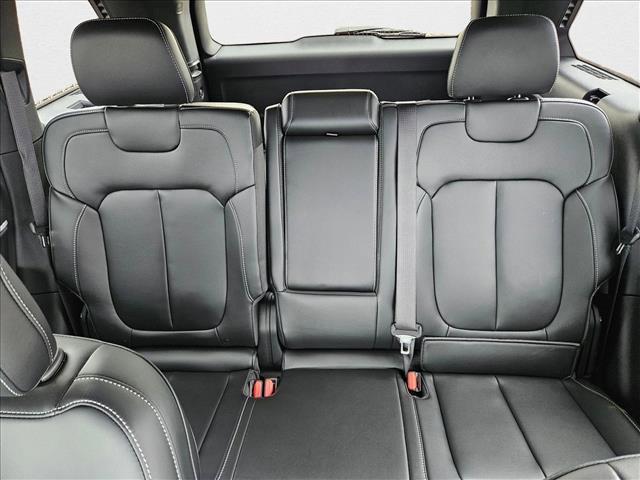 new 2025 Jeep Grand Cherokee car, priced at $37,798