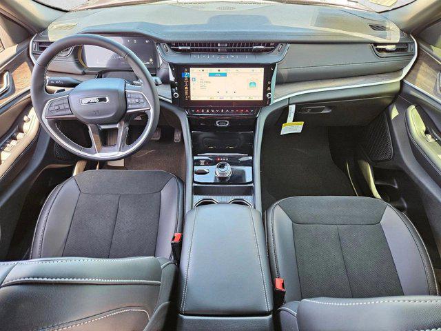 new 2026 Jeep Grand Cherokee car, priced at $43,650