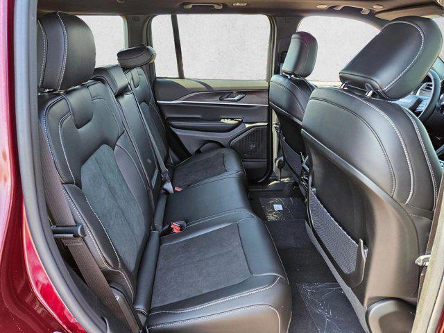 new 2026 Jeep Grand Cherokee car, priced at $43,650